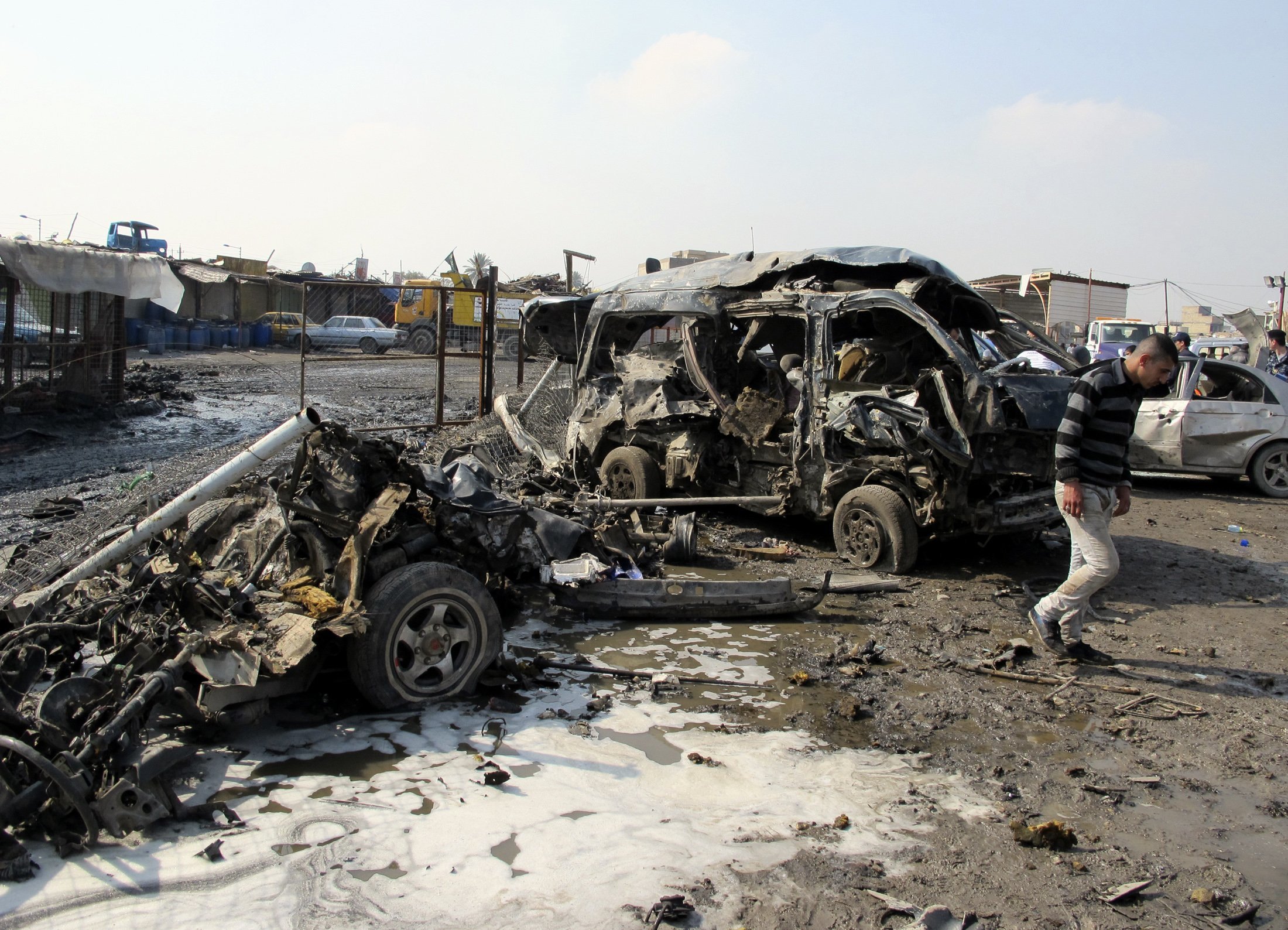 Νέα αιματοχυσία από βομβιστικές επιθέσεις στο Ιράκ