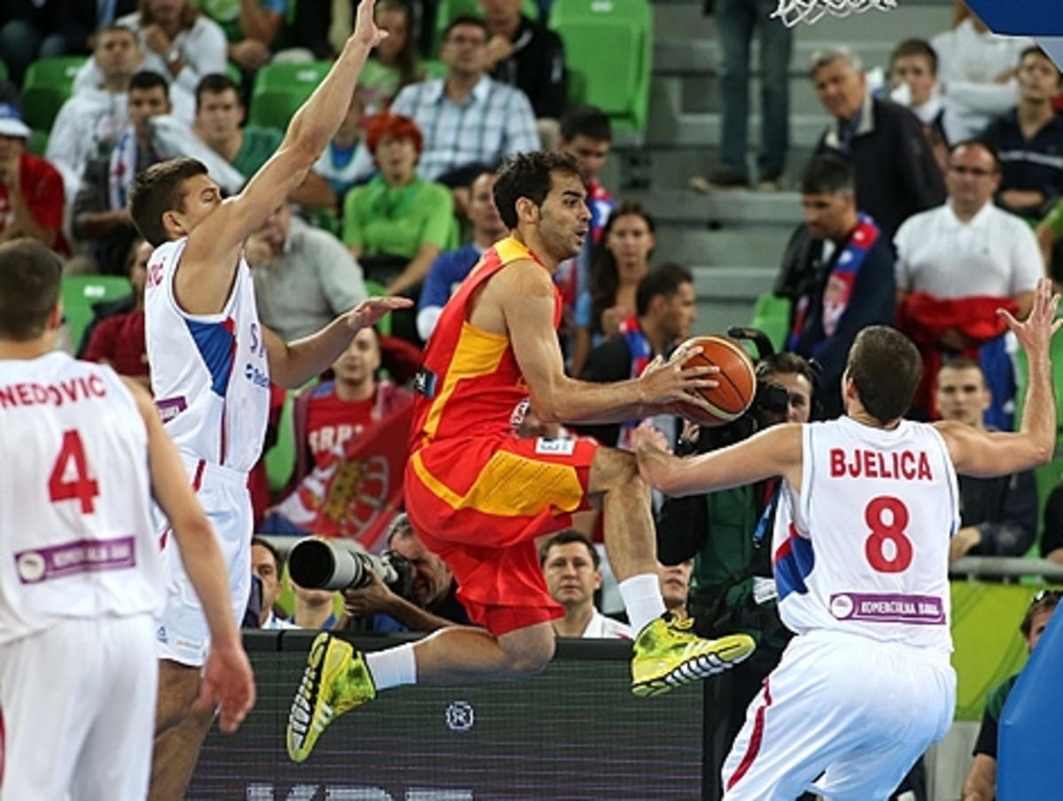 Καταιγιστική η Ισπανία κόντρα στη Σερβία