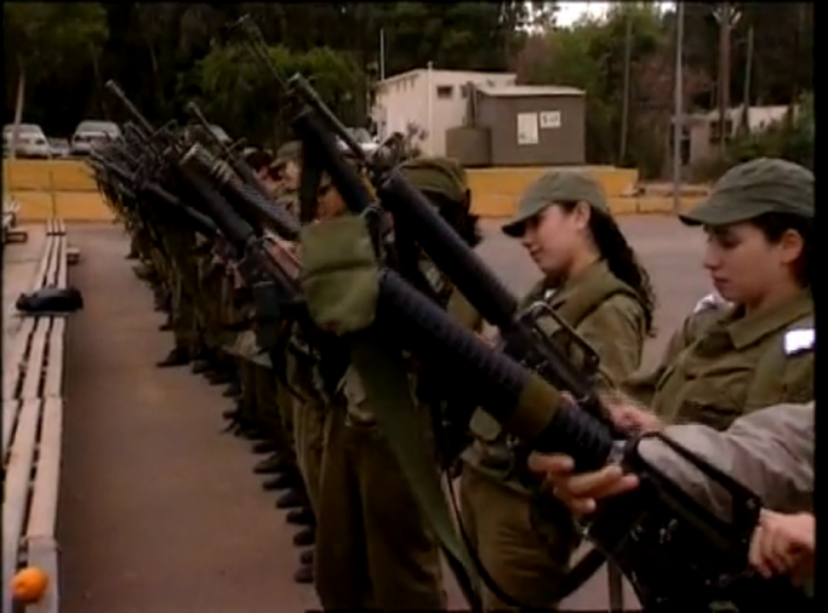 ΒΙΝΤΕΟ: Γυναίκες στα όπλα! Δείτε πως γίνεται στο Ισραήλ