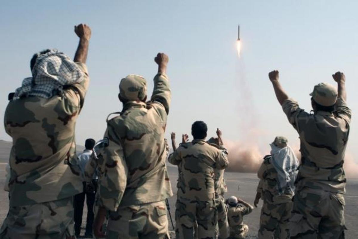 Το Ιράν αψηφά τις ΗΠΑ δηλώνοντας πως θα συνεχίσει το πυραυλικό του πρόγραμμα