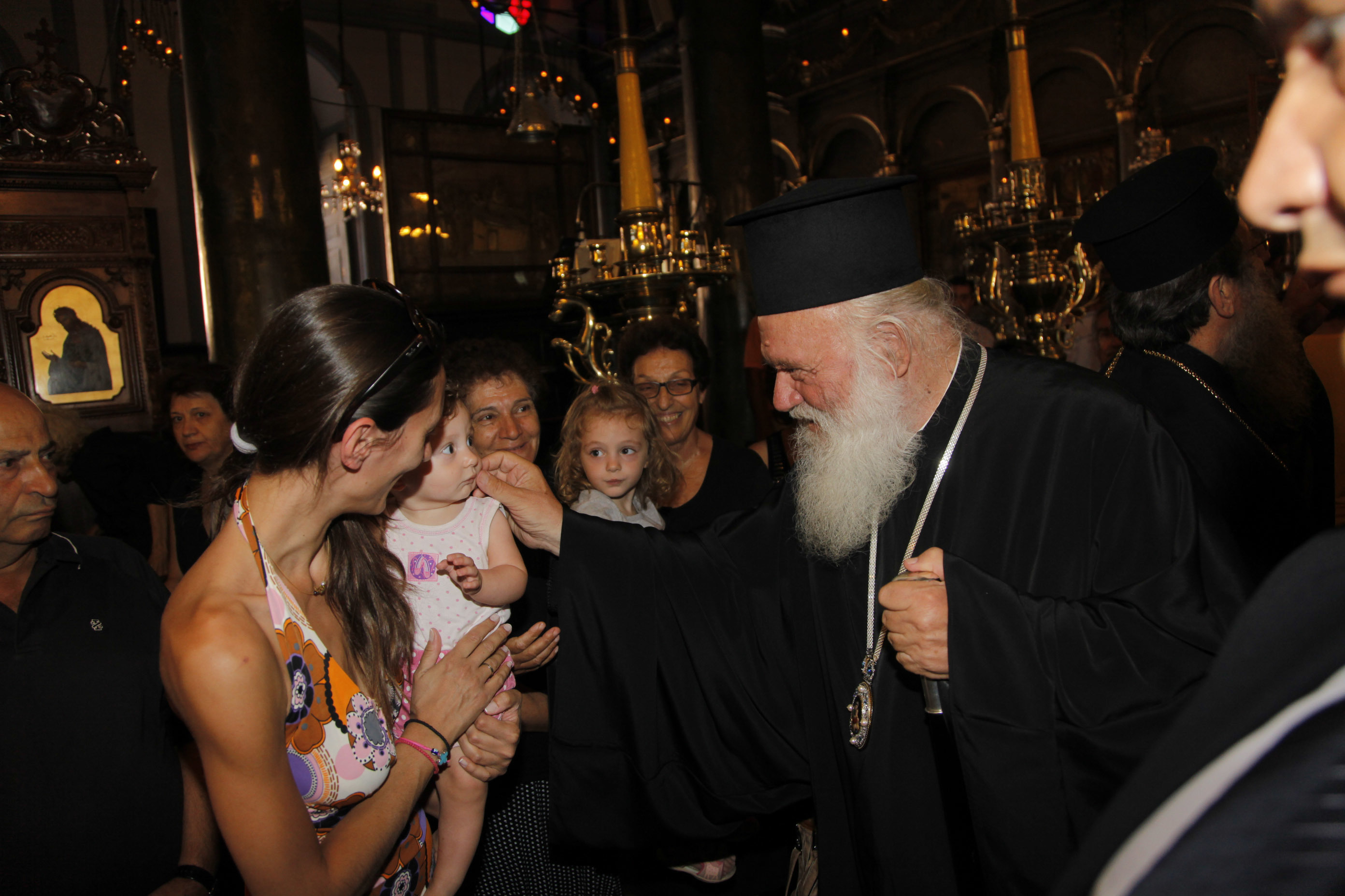 Αρχιεπίσκοπος: “Οι ξένοι πάντα κοίταγαν τα δικά τους συμφέροντα”