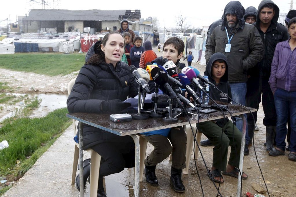 Επίσκεψη της Αντζελίνα Τζολί στα Διαβατά και τη Λέσβο