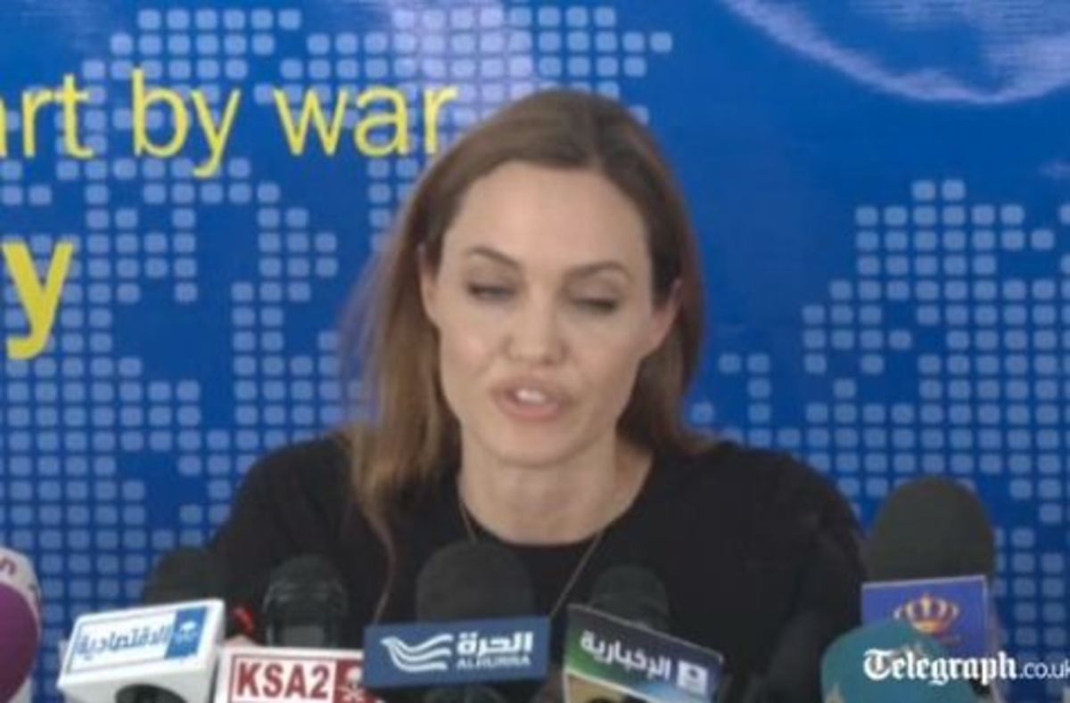 ΒΙΝΤΕΟ: η Ατζελίνα Τζολί στους πρόσφυγες της Συρίας