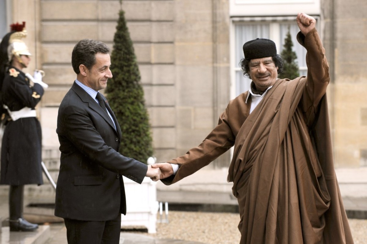 Ο Καντάφι και το ”σοβαρό μυστικό” που θα ρίξει τον Νικολά Σαρκοζί