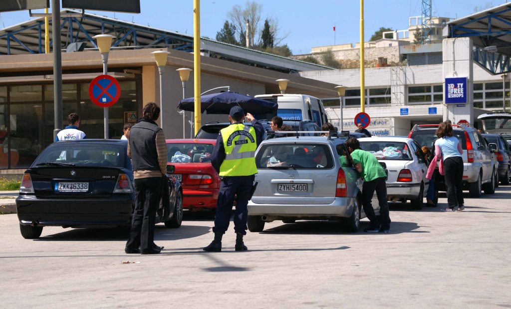 Συνελήφθησαν 21 παράνομοι μετανάστες στα ελληνοαλβανικά σύνορα