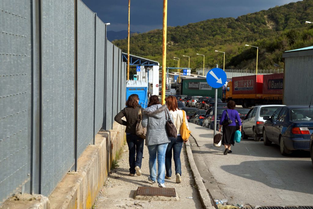 180.000 Αλβανοί εγκατέλειψαν την Ελλάδα