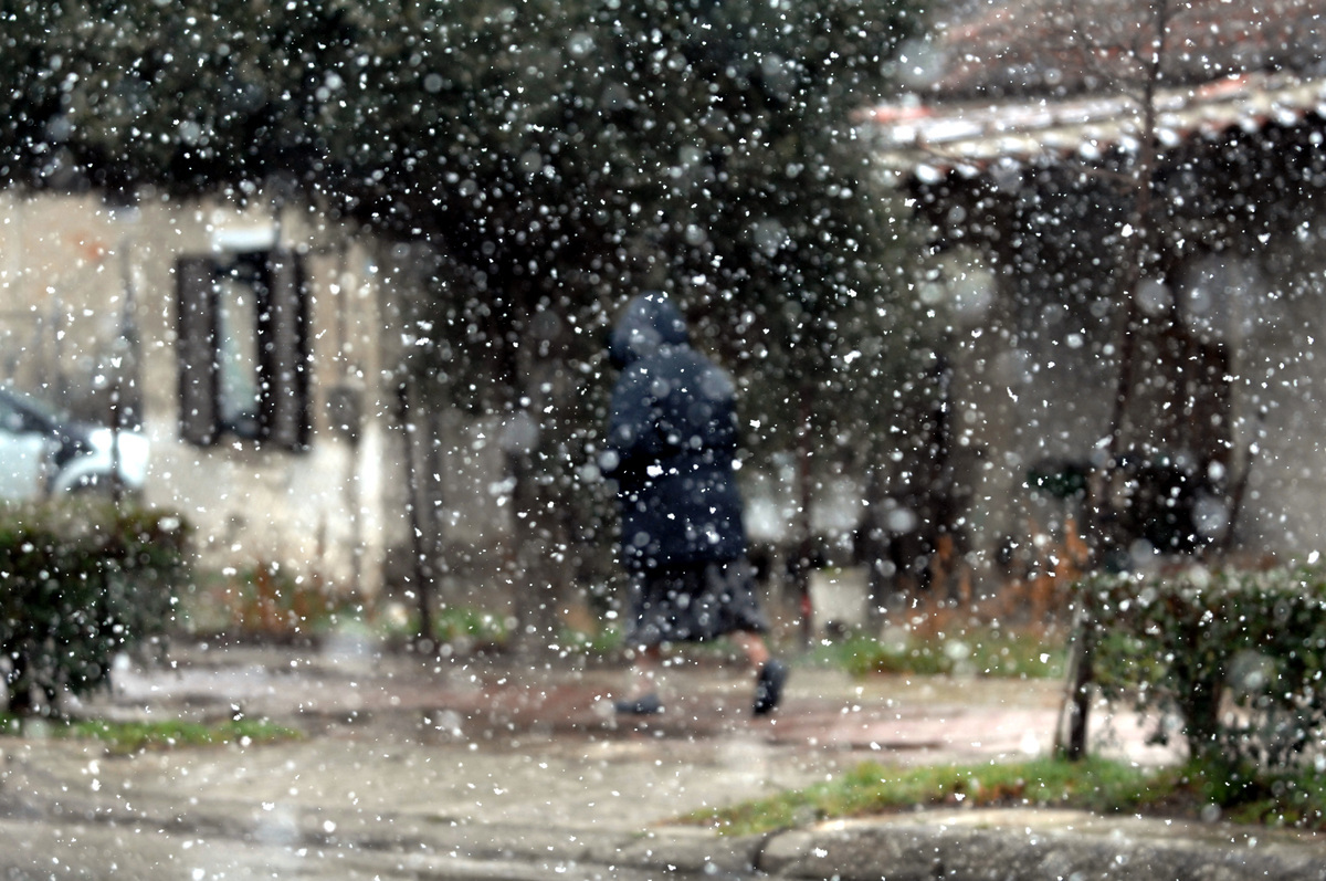 Xιονίζει στα Τρίκαλα - ΦΩΤΟ EUROKINISSI