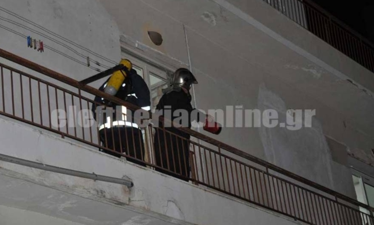 ΒΙΝΤΕΟ: Σοβαρά τραυματίας από έκρηξη σε διαμέρισμα-εργαστήρι βεγγαλικών στην Καλαμάτα