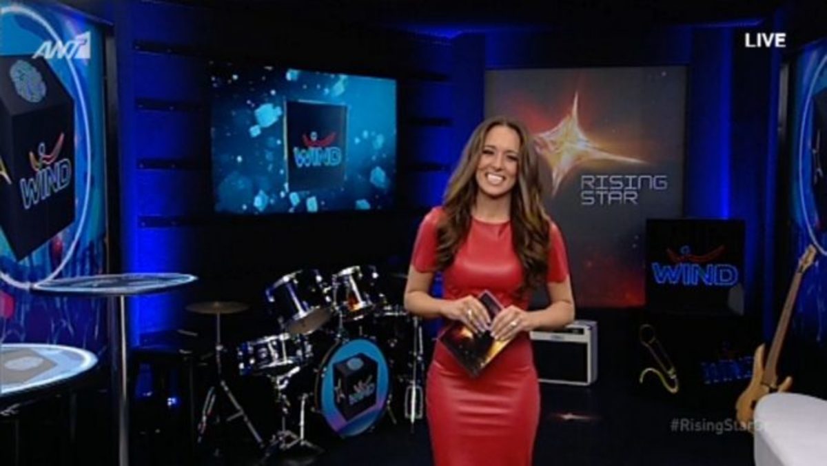 Rising Star: «Ποιος ο σκοπός να έχουν την Καλομοίρα που δεν μπορεί να μιλήσει ελληνικά;»