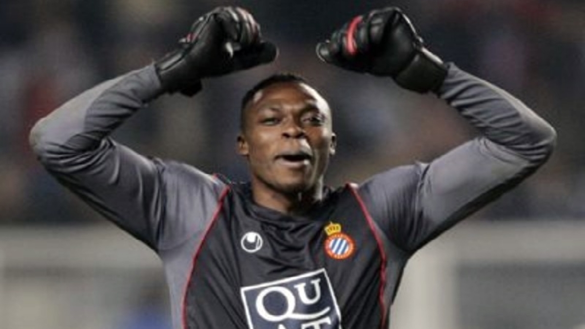 Καμενί: Τιμή μου να με θέλει ο Ολυμπιακός