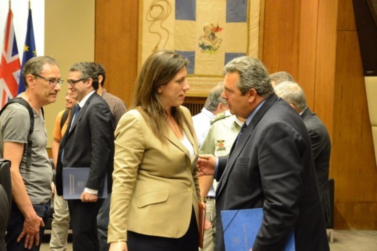 Για “μαύρο εξοπλιστικό χρήμα σε ΜΜΕ” μιλά ο Καμμένος κι ανάβει φωτιές