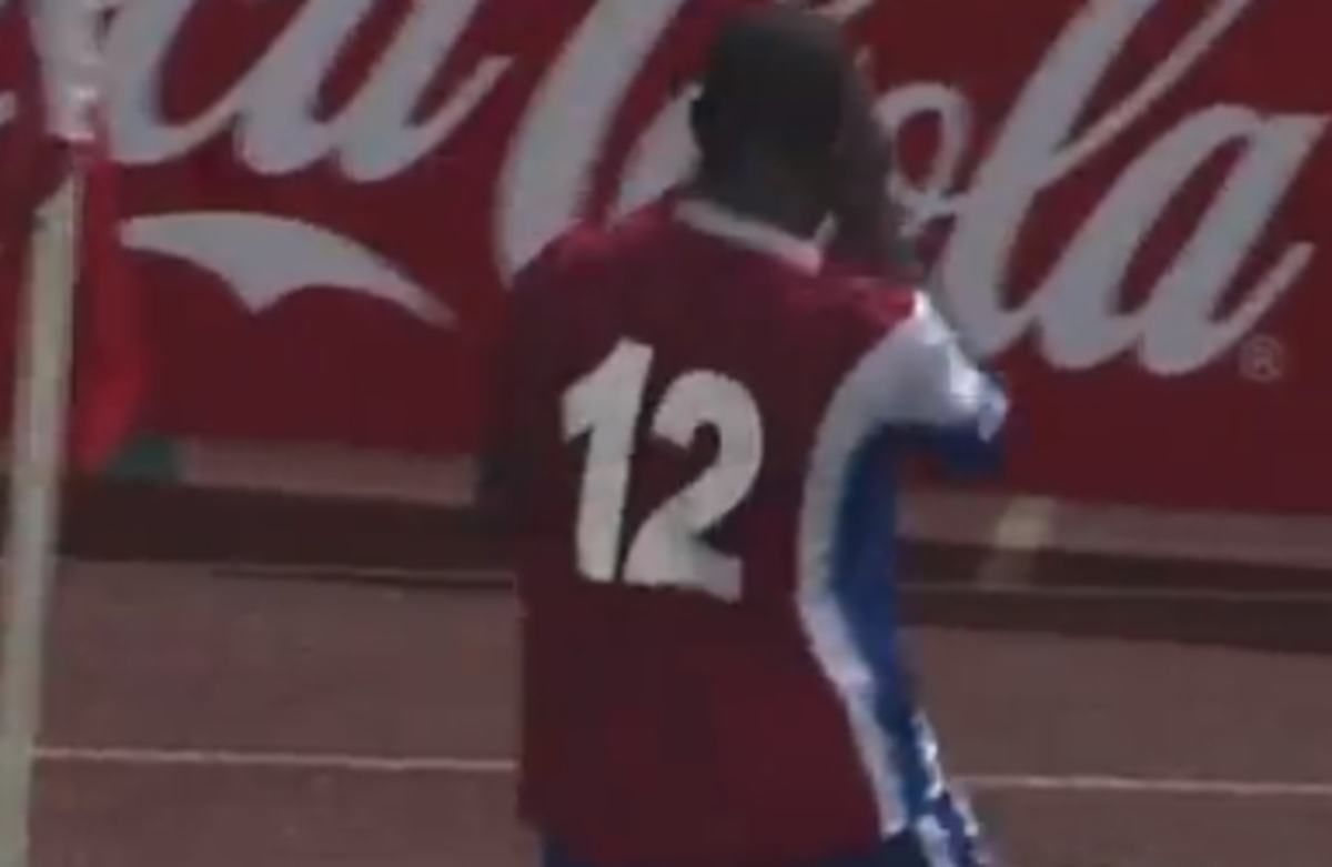 Σκόραρε και έστησε… χορό ο Κάμπελ του Ολυμπιακού (VIDEO)