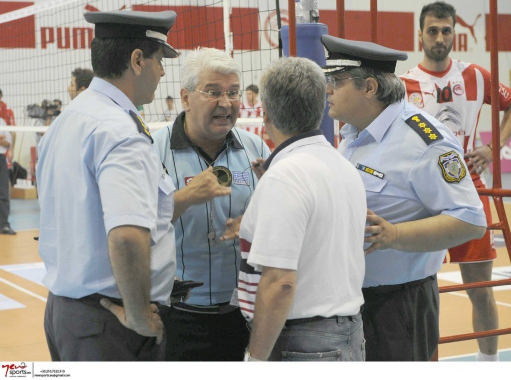 Καραμπέτσος: «Δεσμεύομαι για το αδιαπραγμάτευτο των λέξεων “ισονομία, διαφάνεια, αξιοκρατία”»