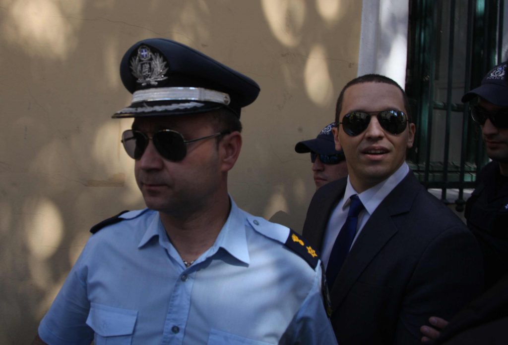 Κασιδιάρης: Όργανο και υποχείριο του Σαμαρά ο Ντογιάκος