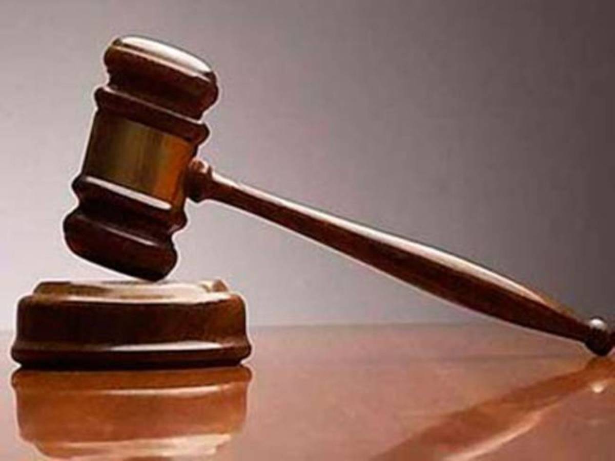 Στο εδώλιο οι 4 αστυνομικοί που κατηγορούνται για ανθρωποκτονία από αμέλεια σε βάρος τοξικομανούς