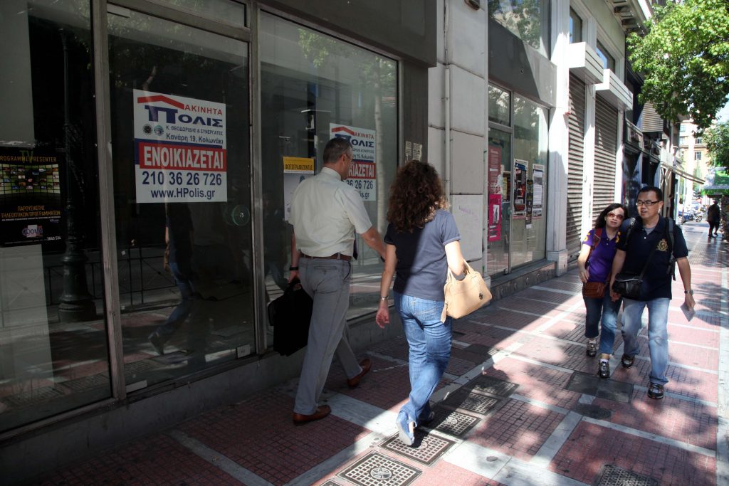 Ανοιχτά καταστήματα και τις Κυριακές λόγω κρίσης;