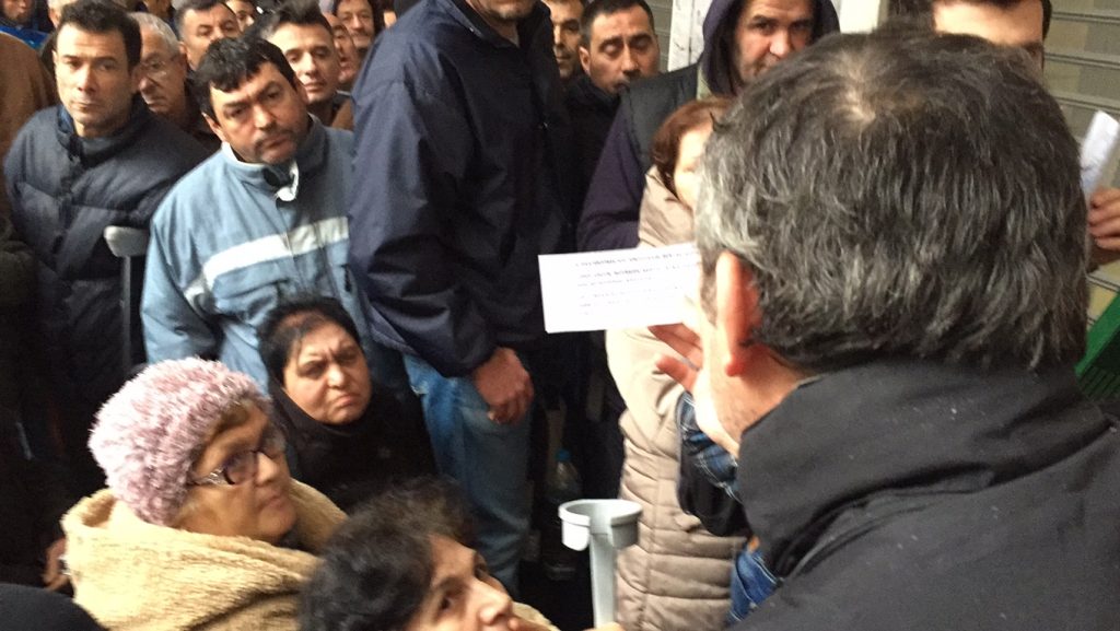 Ταλαιπωρία για κοινωνικό εισόδημα αλληλεγγύης