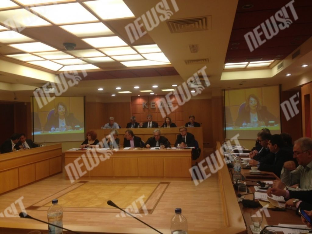 Χριστοδουλοπούλου στην ΚΕΔΕ: “Στα νησιά θα υπάρξει χάος από τους μετανάστες”