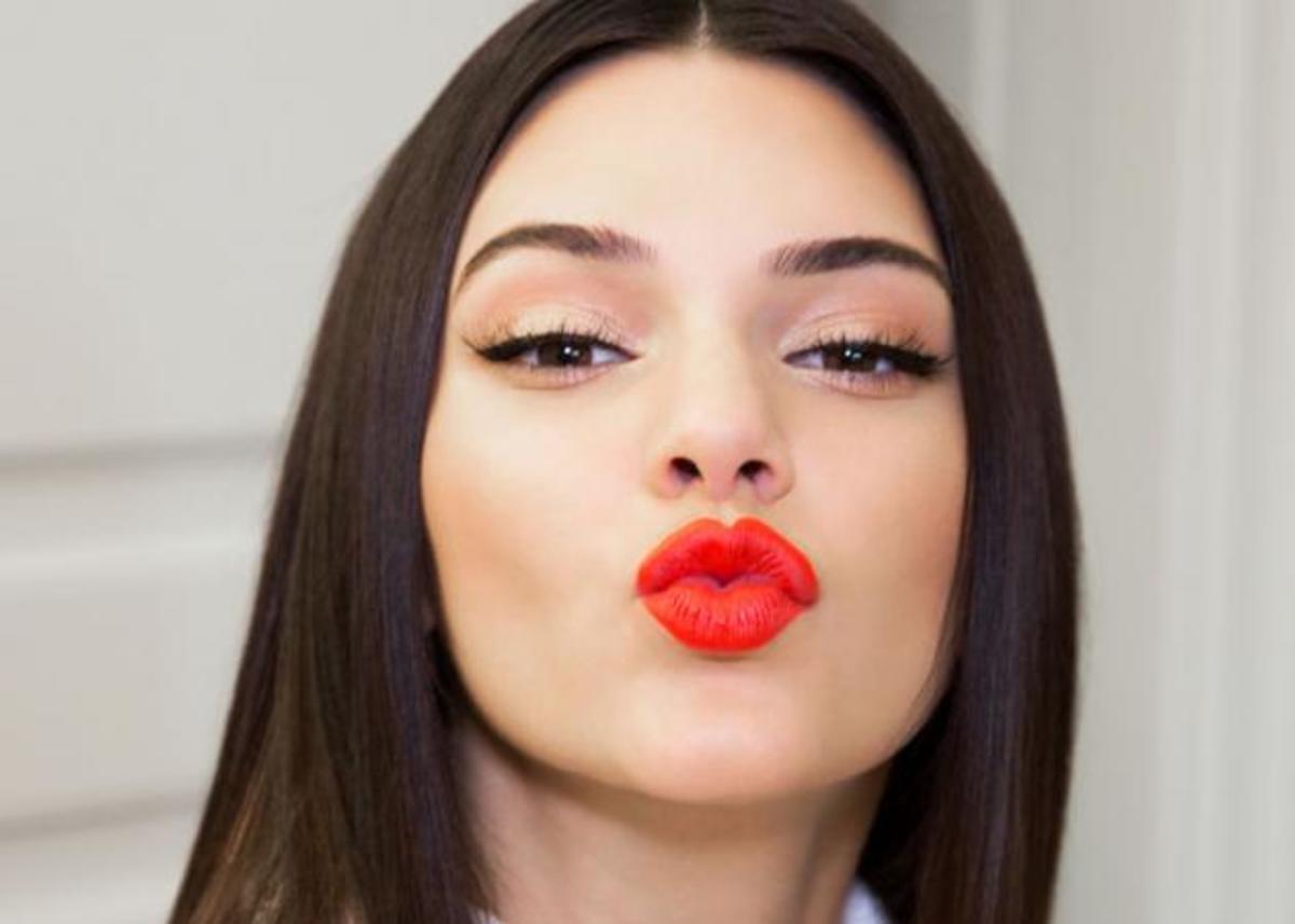 Αυτό είναι το κραγιόν που σχεδίασε η Kendall Jenner!