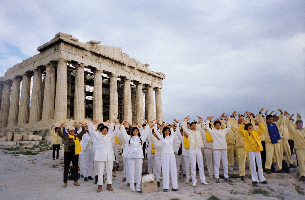Η μαύρη λίστα των Κινέζων τουριστών με κακούς τρόπους και αγενή συμπεριφορά