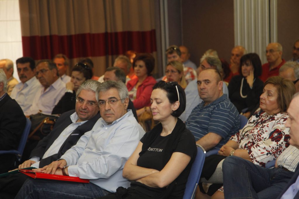 Ξεσηκωμός στο ΠΑΣΟΚ – Συνέδριο ζητούν 4.000 στελέχη του!