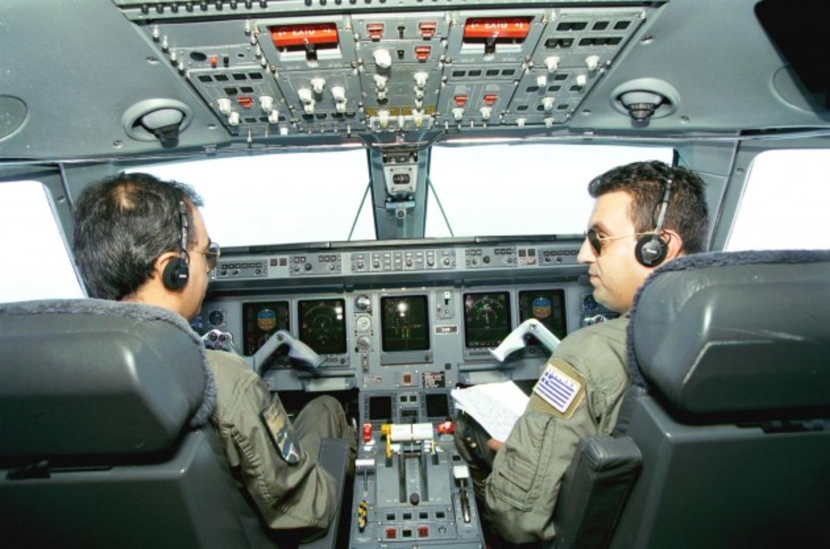 EMBRAER μετέφερε στην Κύπρο νευροχειρουργο για τον υπουργό Άμυνας