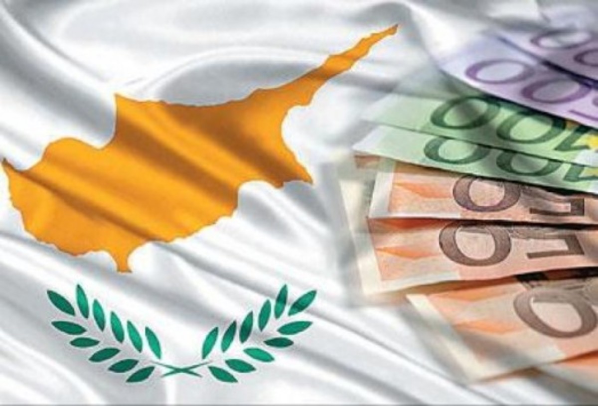 Bloomberg: Πιέσεις στην Κύπρο να μπει στον μηχανισμό για 10 δισ. ευρώ