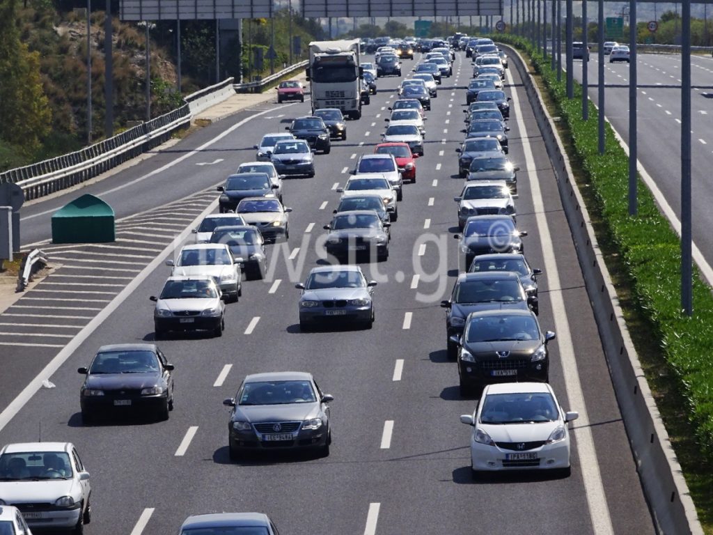 Πάσχα 2017: Κορυφώνεται η έξοδος των εκδρομέων – Η κίνηση στους δρόμους