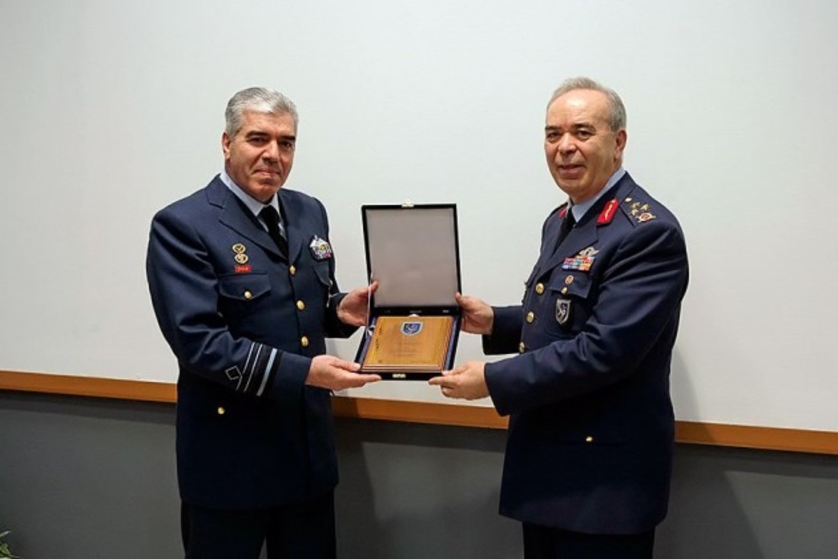 Ελληνοτουρκικό ραντεβού πτεράρχων στην Κωνσταντινούπολη με το Αιγαίο να “βράζει”