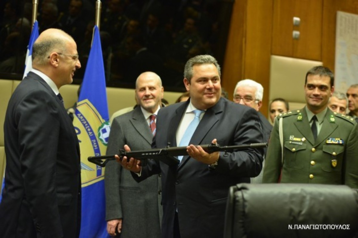 “Στρατηγός διακινεί τις πληροφορίες για άνοιγμα συνόρων” λέει ο Καμμένος