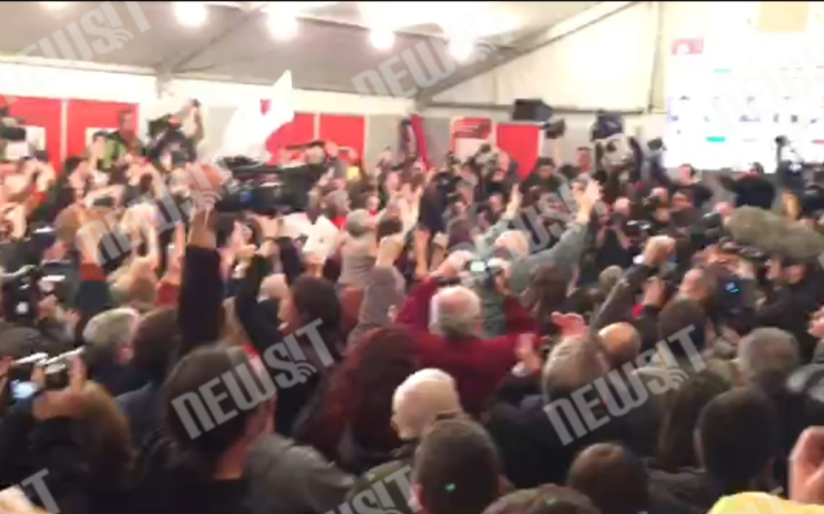 Πανηγυρισμοί στην Κλαυθμώνος