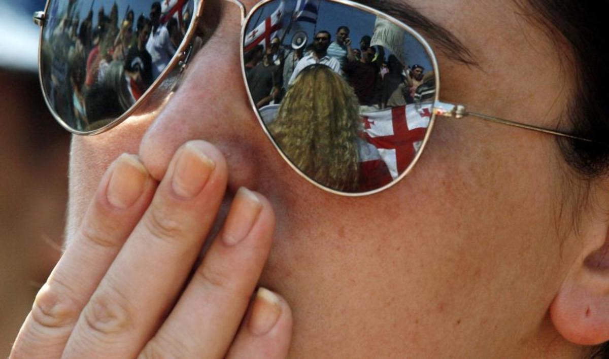 La felicità… emigrò dalla Grecia