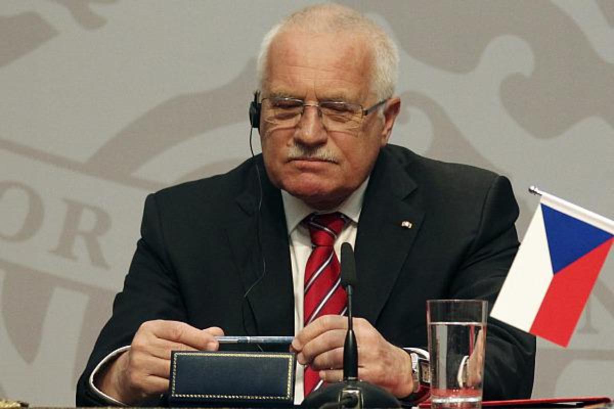 Τσεχία: Η Γερουσία αποφάσισε να ασκήσει κατηγορίες για προδοσία κατά του απερχόμενου προέδρου Βάτσλαβ Κλάους