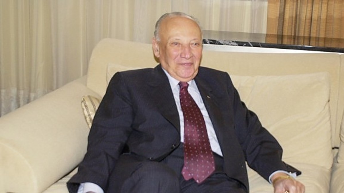 Την Τρίτη το ύστατο χαίρε στον Γλαύκο Κληρίδη – Κηρύχθηκε 4ήμερο δημόσιο πένθος – Σε λαϊκό προσκύνημα η σορός του