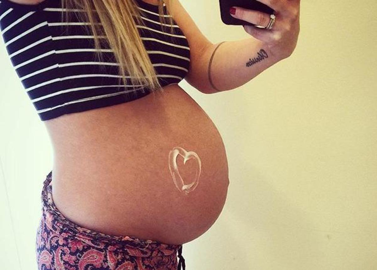 Είναι η σύζυγος Έλληνα τραγουδιστή και σε λίγο… γεννάει!