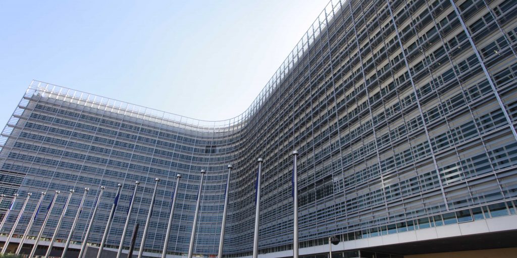 Κομισιόν: Για το μόνο που εργαζόμαστε είναι επι του σεναρίου της παραμονής της Ελλάδας στο ευρώ