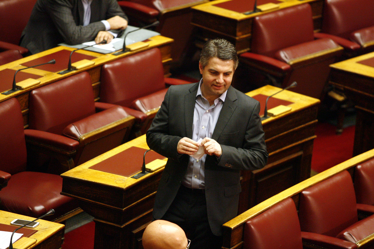 Κωνσταντινόπουλος: Φυγάδευσε χρήματα η Βαλαβάνη – Ο Καμμένος στο λόμπι δραχμής