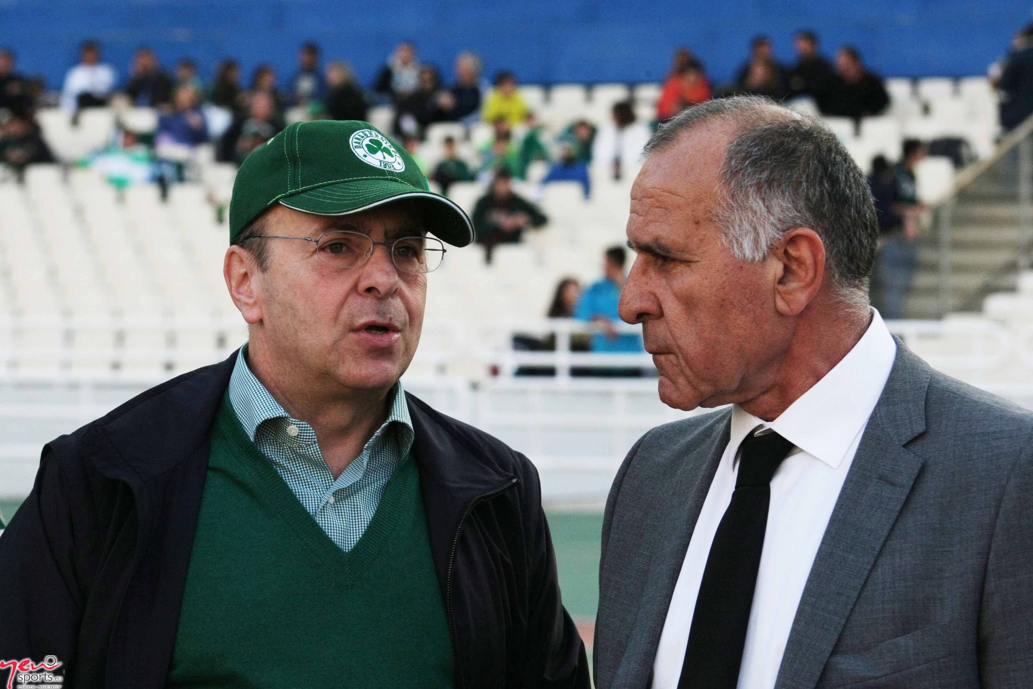 Ο Βασίλης Κωνσταντίνου μαζί με τον Γιάννη Αλαφούζο ΦΩΤΟ NEWSPORTS.