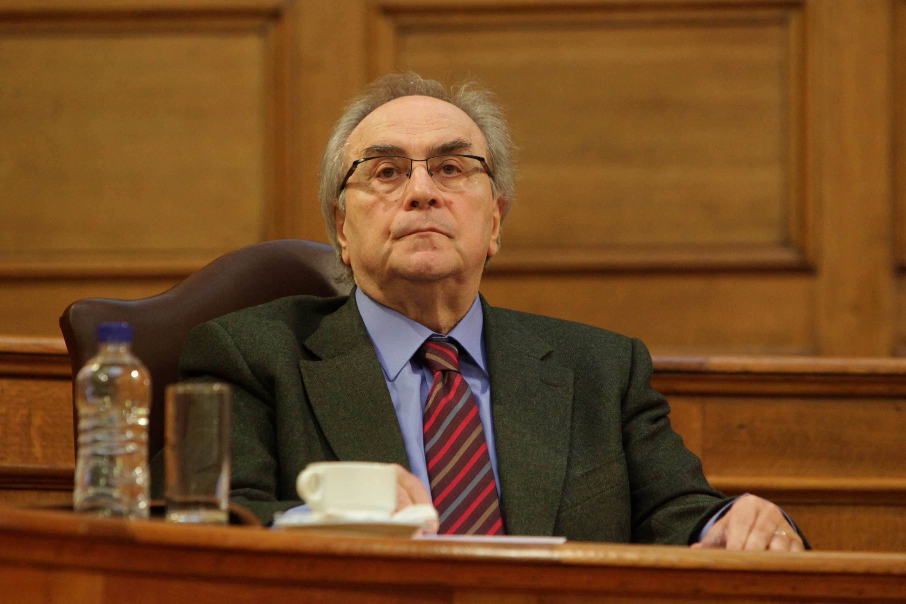 Νίκος Κωνσταντόπουλος: Μην παίζετε παιχνίδια με το όνομά μου!