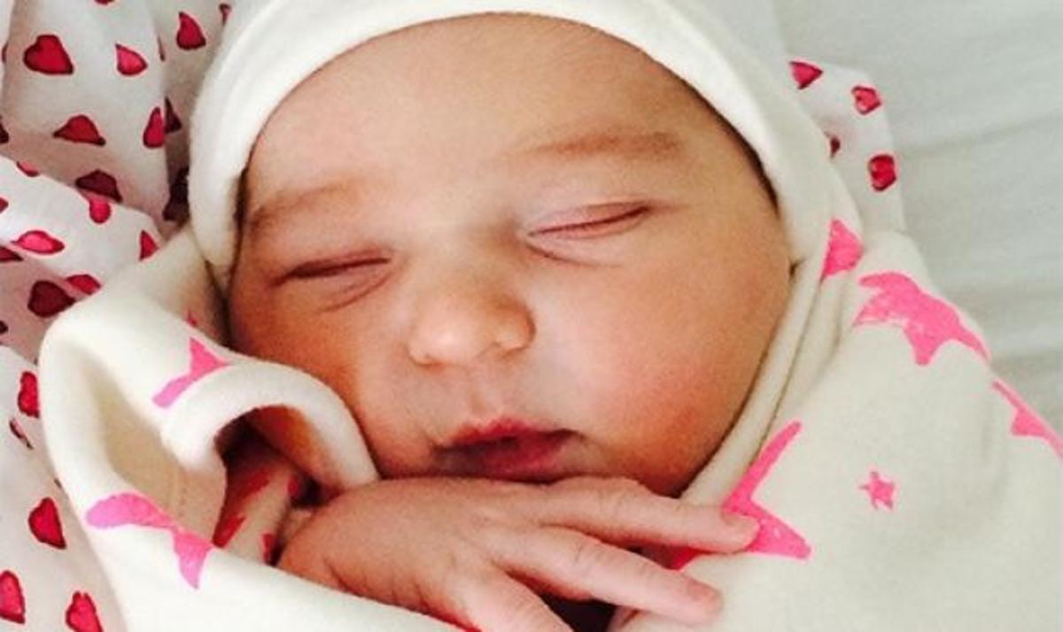 Δεν πρόλαβε να γεννήσει και έβγαλε το μωρό της στο Instagram! Δες ποια ηθοποιός είναι