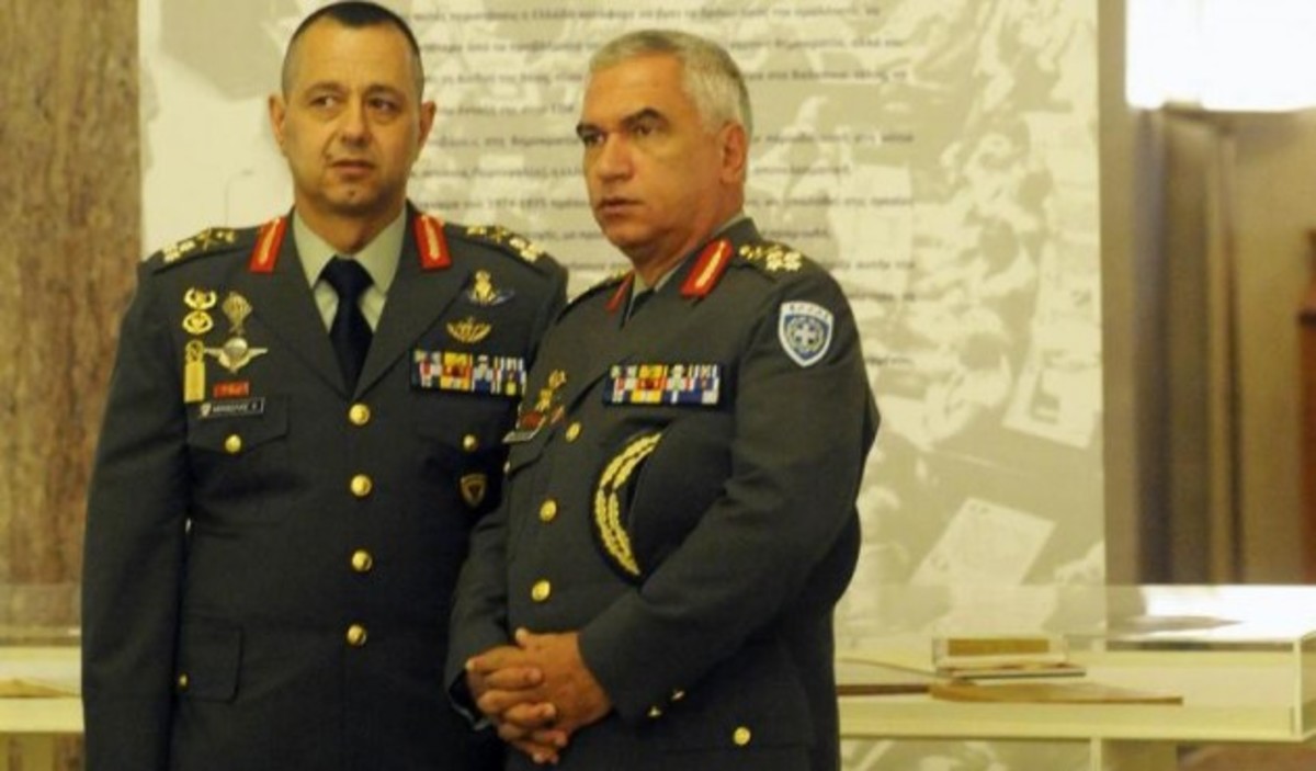 “Δεν υπάρχει μία ούτε για μπλουζάκι κύριε Αρχηγέ” – Οι στρατιωτικοί πληρώνουν τις “κολεξιόν”