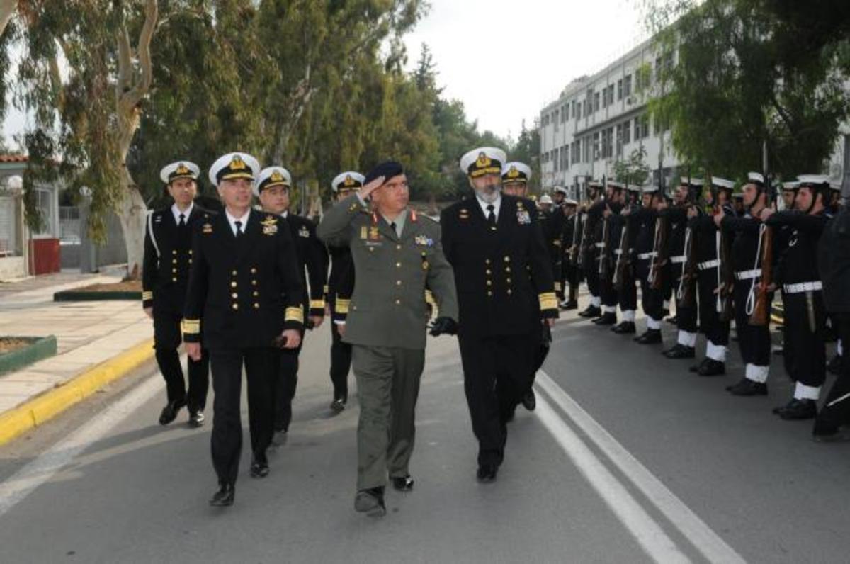 Το “χαρακίρι” του Α/ΓΕΕΘΑ, το “κυνήγι” του ΣΥΣΜΕΔ και τα επικίνδυνα σενάρια περί …στάσης