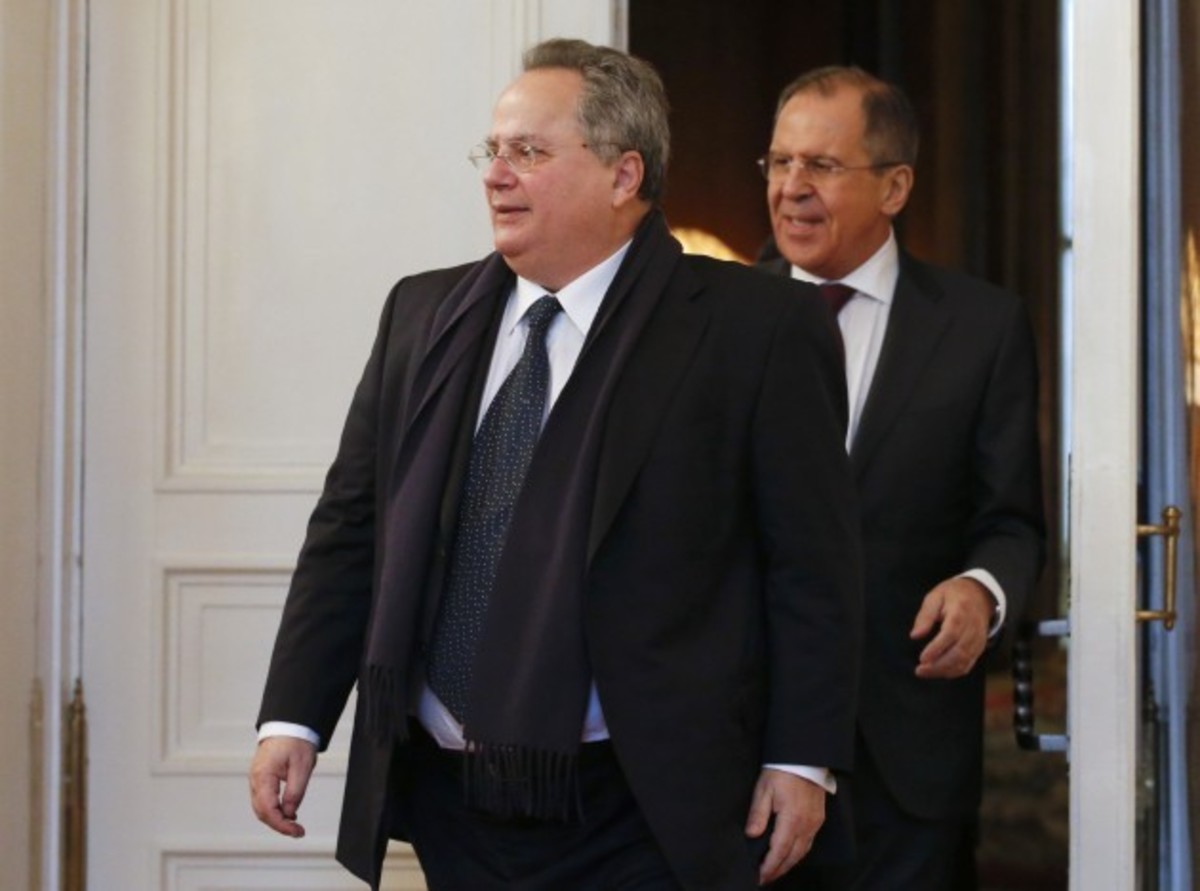 Λαβρόφ: Θα σας βοηθήσουμε οικονομικά αν το ζητήσετε!