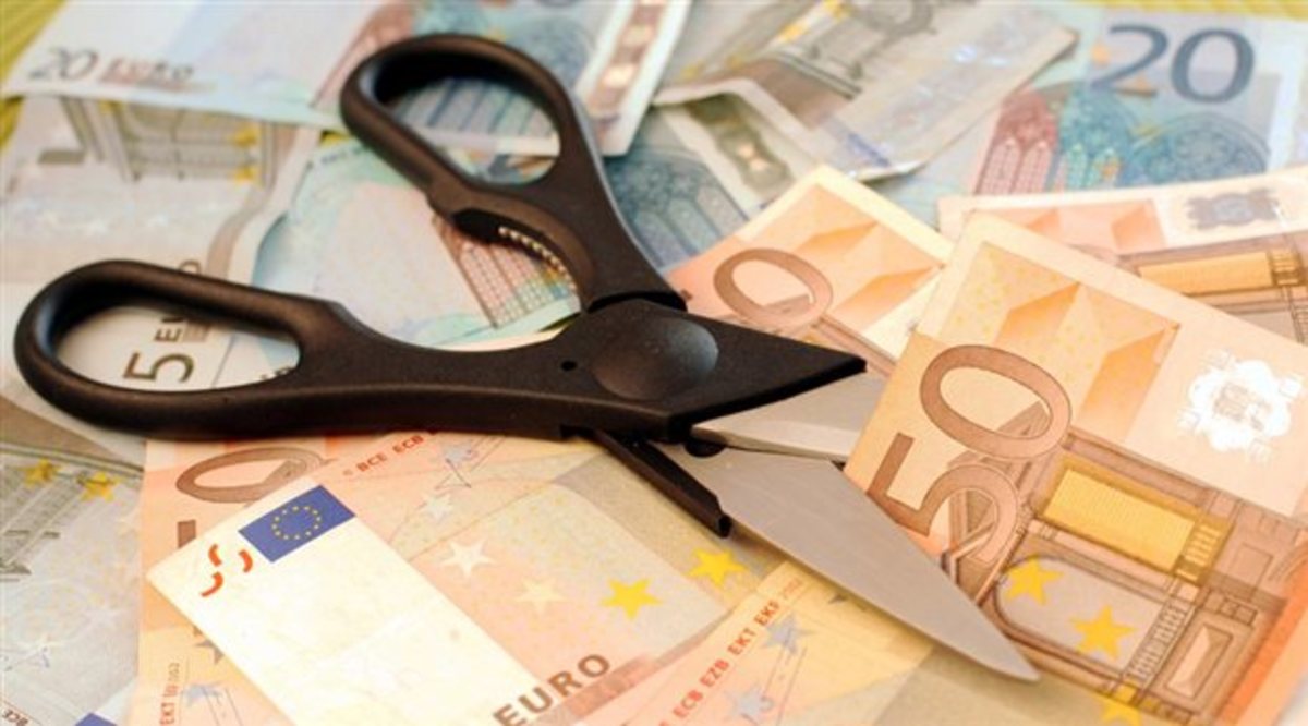 Γάλλος κεντρικός τραπεζίτης κατά Σόιμπλε για το κούρεμα καταθέσεων