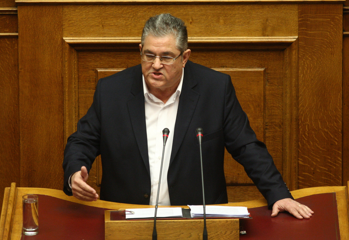 Το ΚΚΕ κατηγορεί τον Τσίπρα πως θα υπογράψει νέο μνημόνιο με άλλο όνομα