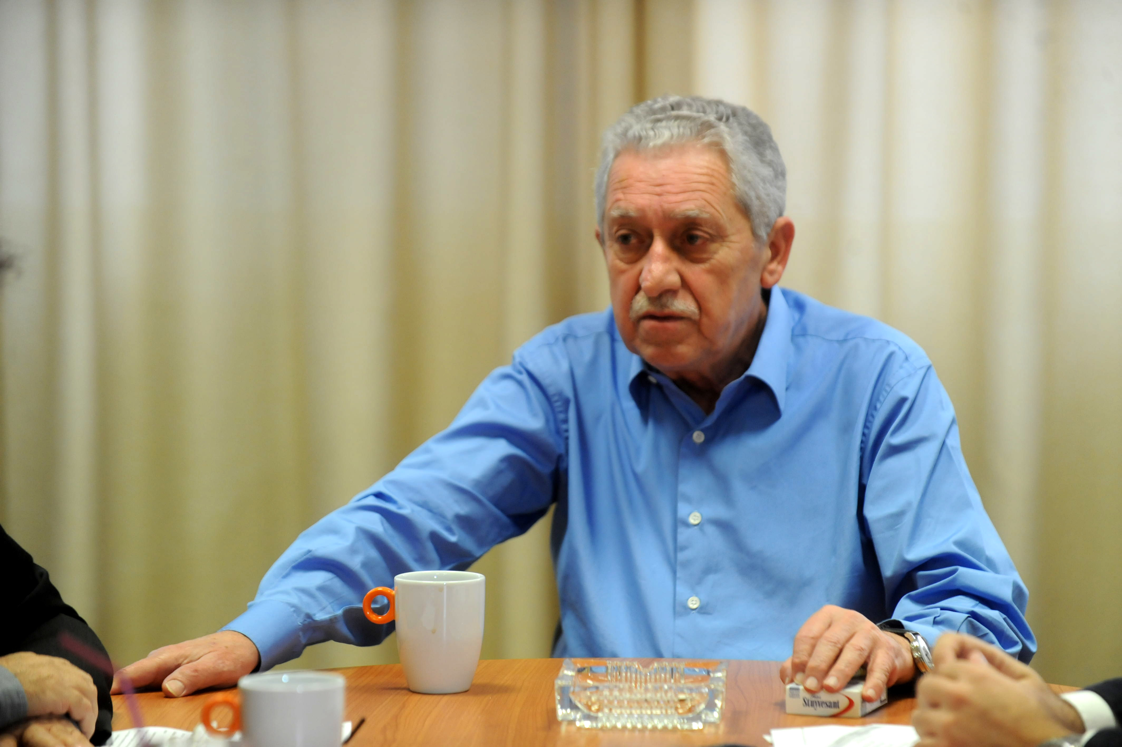 Κουβέλης: Ζητά σύγκληση συμβουλίου των πολιτικών αρχηγών για το χρέος