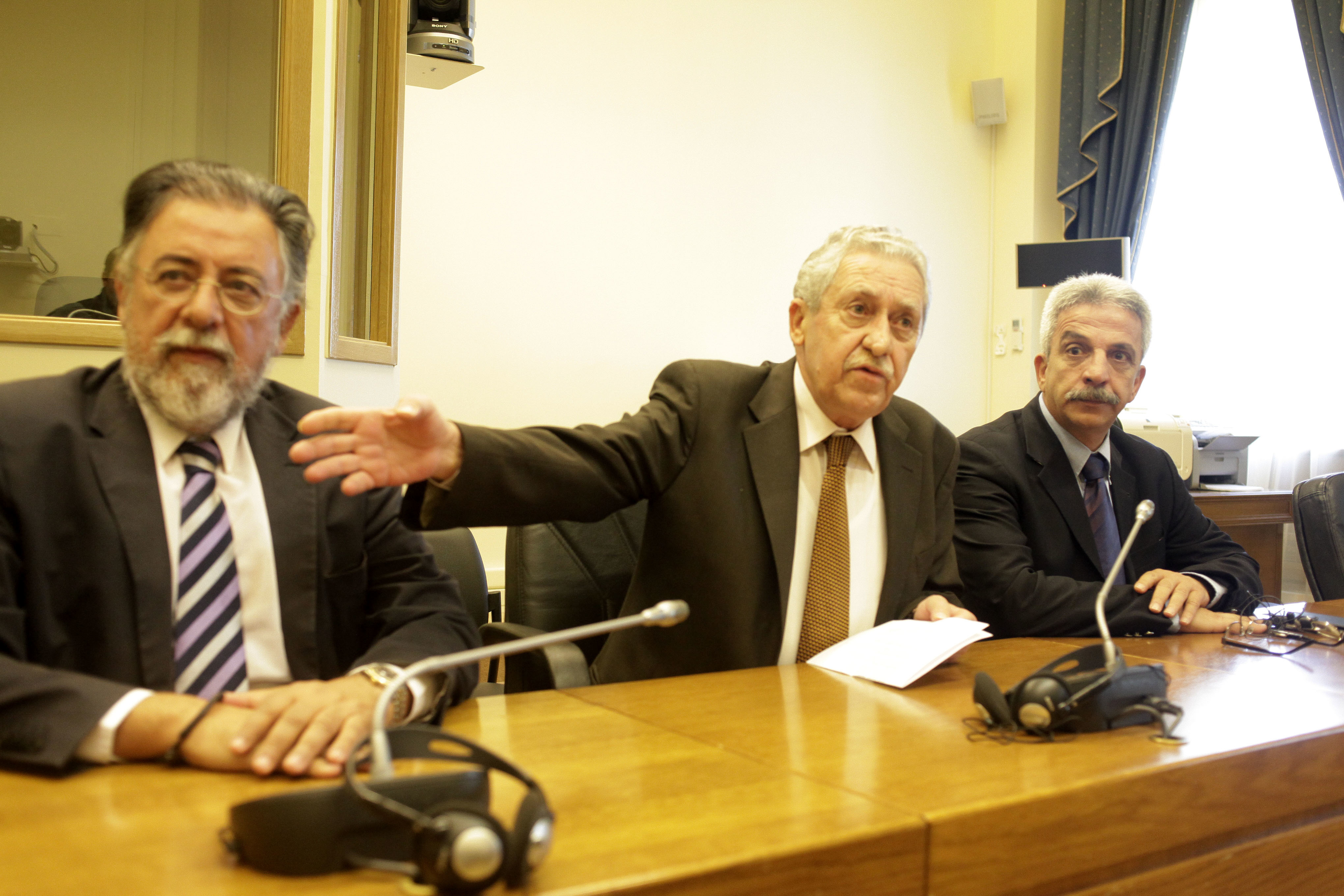 ΔΗΜΑΡ: Σε κοινωφελή ιδρύματα οι αποζημιώσεις των βουλευτών