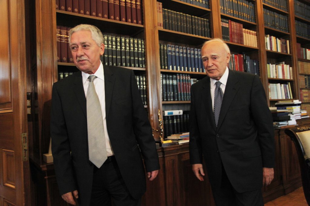 Οικουμενική με νέα πρόσωπα προτείνει ο Φ. Κουβέλης