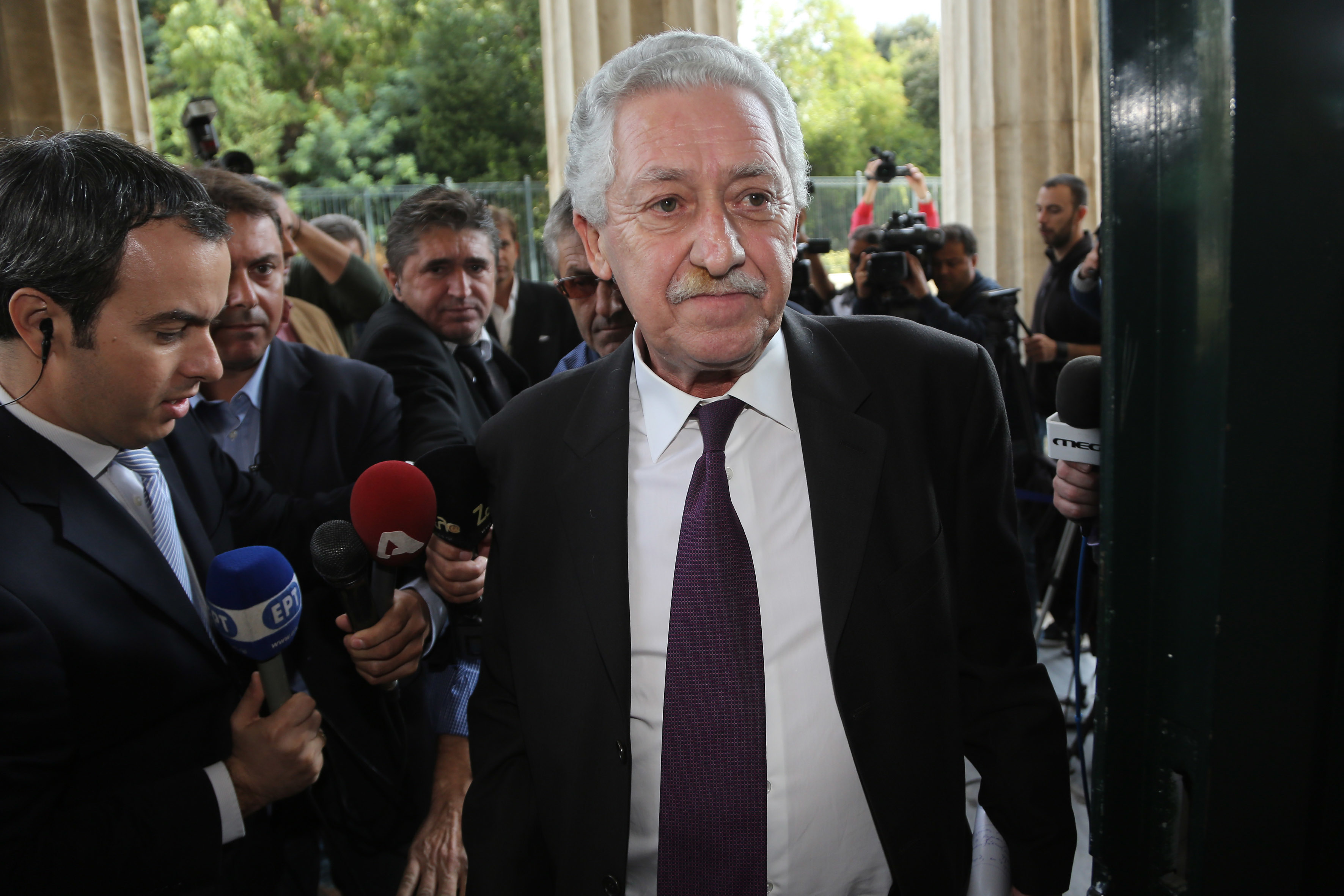 “Άμεση εκταμίευση της δόσης, ανεξάρτητα από τη βιωσιμότητα”