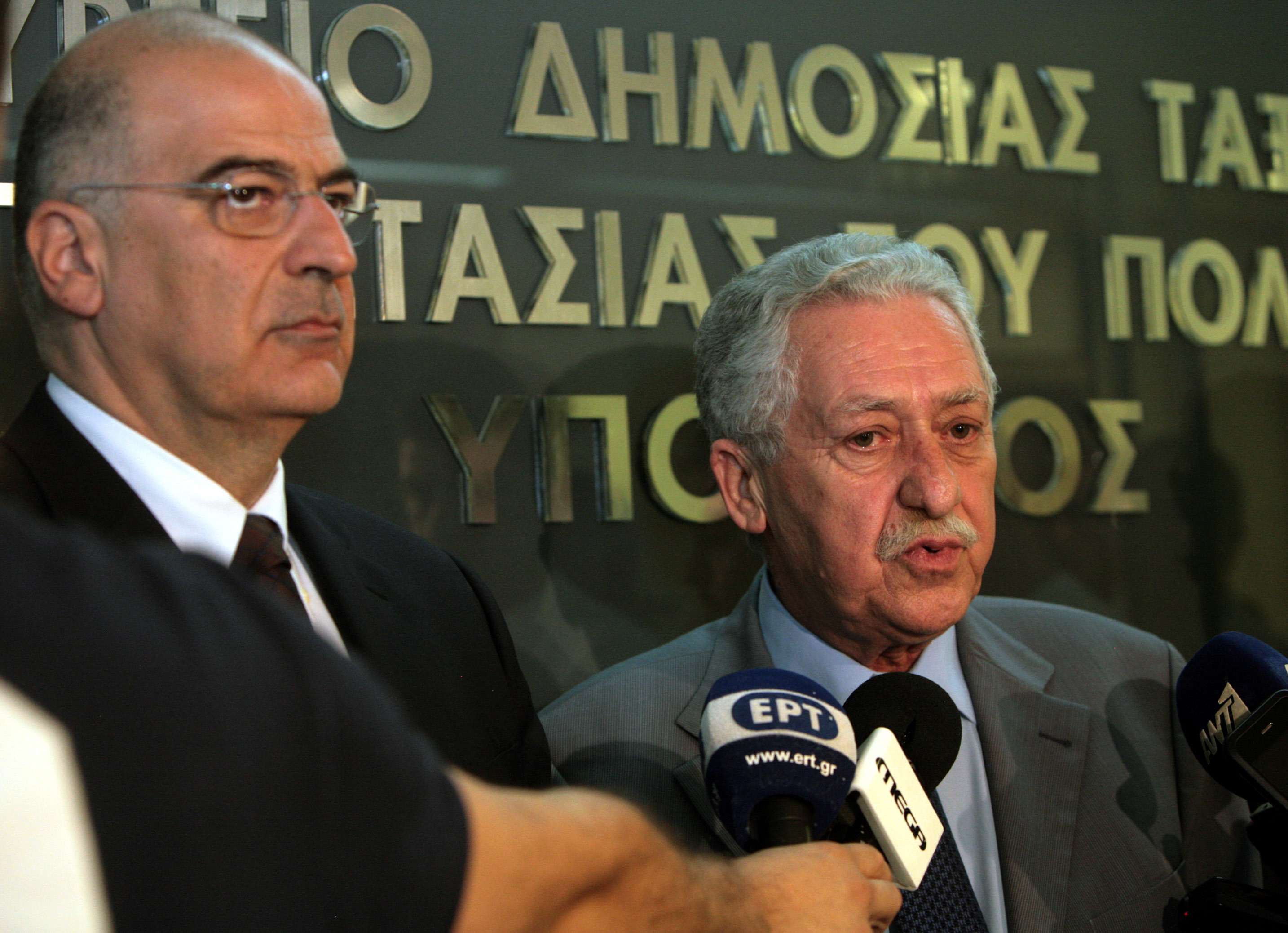 Αιχμές Φ.Κουβέλη στην Χρυσή Αυγή